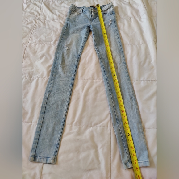 Zara Premium Wash Skinny Jeans (Light Stonewashed Denim) 💙 👖 (Size 2) - Picture 12 of 16